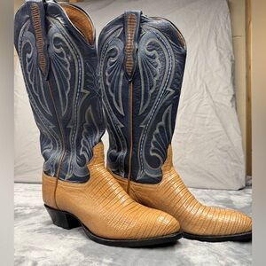 Vintage Larry Mahan Tan and Navy Cowboy Boots